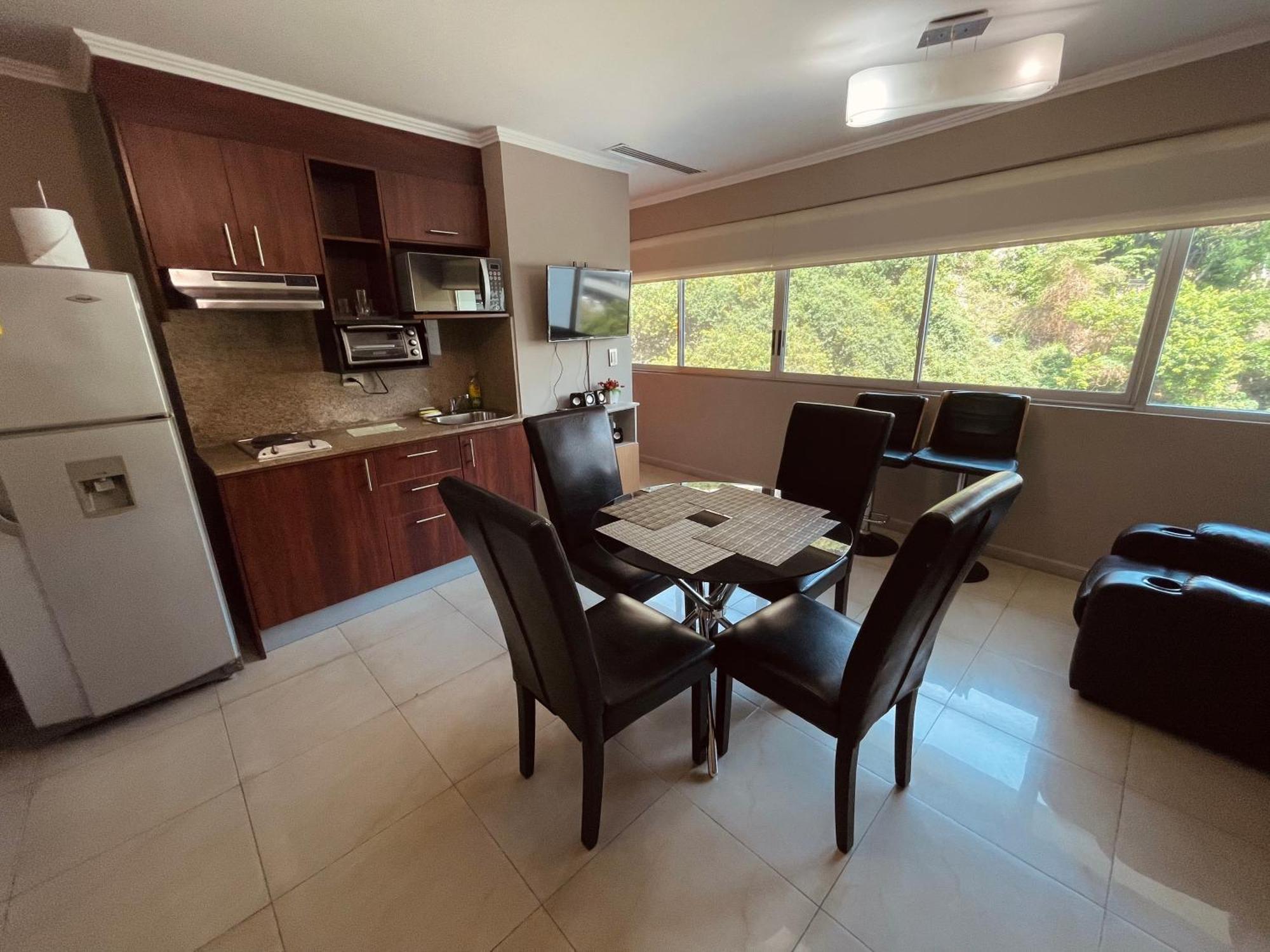 גוויאקיל Suite Frente Al Rio En Puerto Santa Ana Riverfront מראה חיצוני תמונה